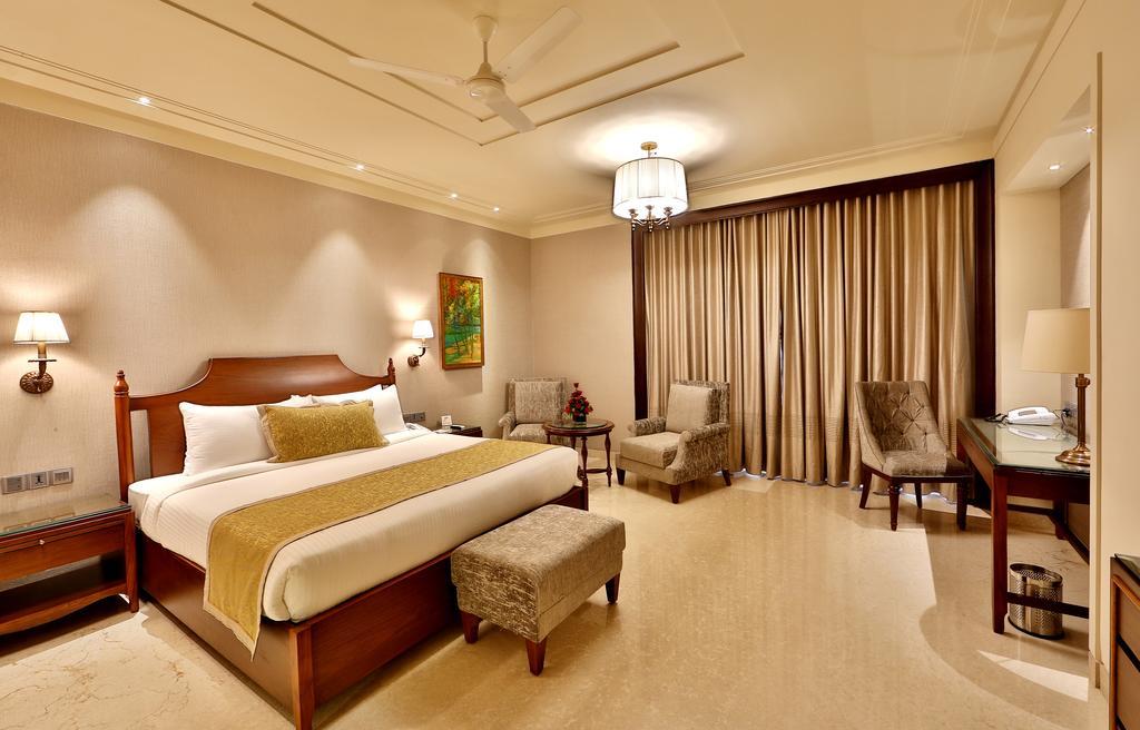 Hotel Maharaja Regency Ludhiana Exterior photo