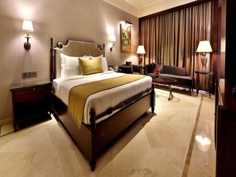 Hotel Maharaja Regency Ludhiana Exterior photo